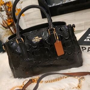 Beautiful Coach bag very new.